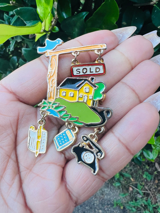 Realtor brooch