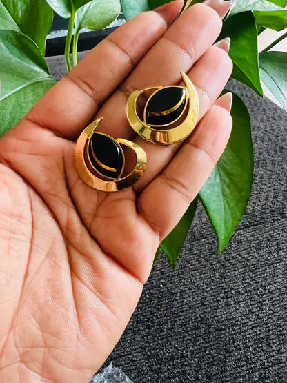 Vintage gold and black clip on earrings